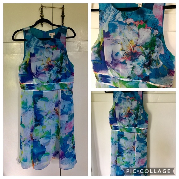 Adrianna Papell Dresses & Skirts - Adrianna Papell blue floral dress